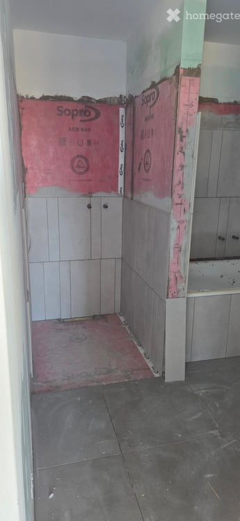 Letzte verfügbare Neubauwohnung in Heimberg 9