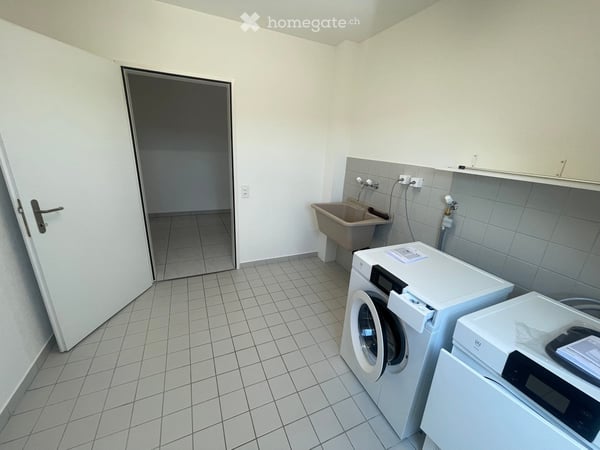 Schöne 4.5-Zimmer-Wohnung mit Terrasse und Garage in Kloten 7