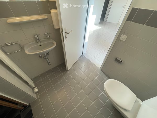 Schöne 4.5-Zimmer-Wohnung mit Terrasse und Garage in Kloten 6