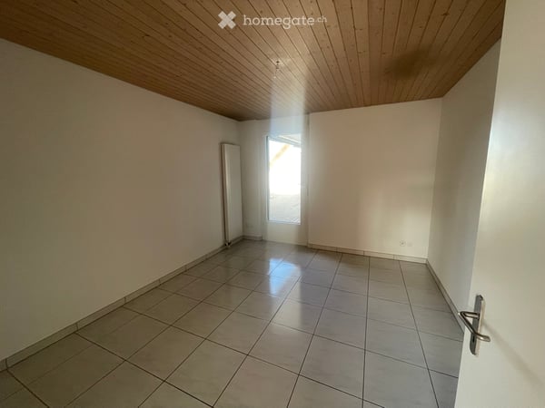 Schöne 4.5-Zimmer-Wohnung mit Terrasse und Garage in Kloten 10