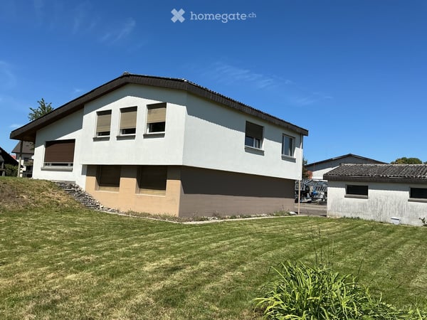 Grosszügiges 7.5-Zimmer-Einfamilienhaus in ruhiger Lage in Ramsen 2