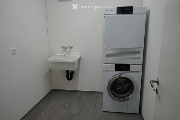 Moderne, sonnige Neubauwohnung an schönster Lage in Laax! 10