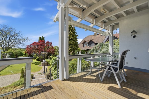 Hochwertige Familienvilla mit Pool und herrlichem Garten in Friedrichshafen 16