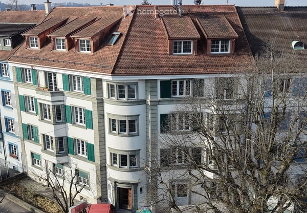 Sorgfältig renovierten 3 Zimmer Wohnung im attraktiven Neubadquartier 2