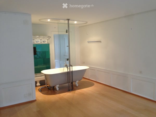 Charmante 1.5-Zimmer-Altbauwohnung an der Rathausgasse in Bern 2