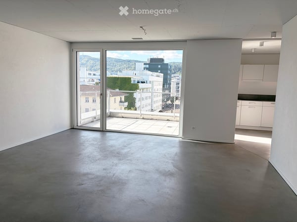 Attikawohnung mit 2.5 Zimmern – Zürich-Altstetten