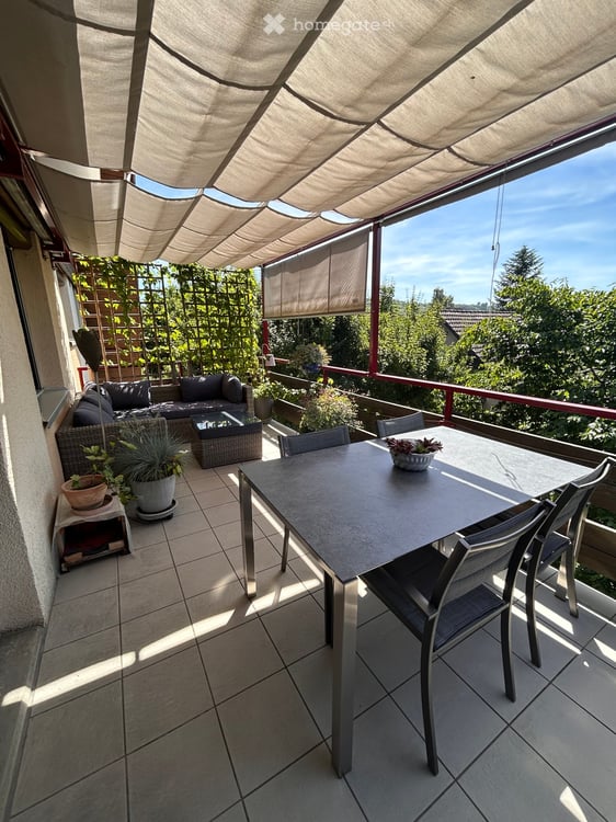 Charmante 4.5-Zimmer-Dachwohnung mit Balkon und schöner Aussicht in Schüpfen 8