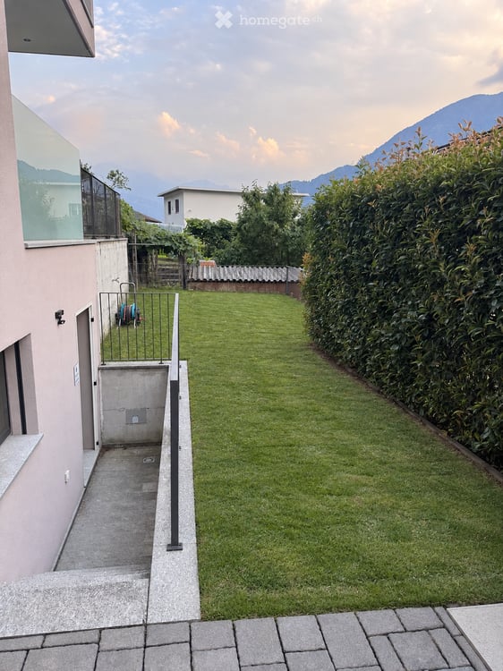 Spazioso 2,5 locali con 55 m² di giardino a Claro 8