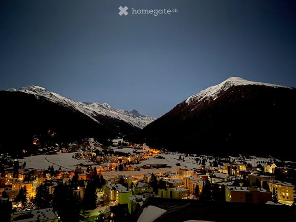 Über dem Tal - Architektur mit freiem Blick über Davos Dorf 23