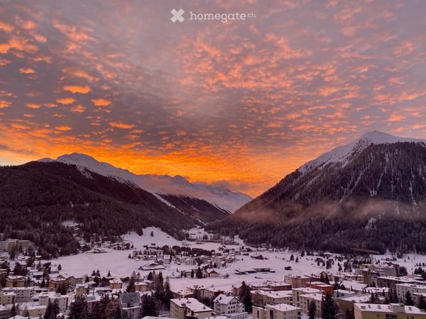 Über dem Tal - Architektur mit freiem Blick über Davos Dorf 22