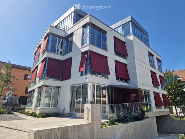helle & zentral gelegene Neubauwohnung in Schlieren (2.5 Zimmer) im 2. OG (mit Lift)