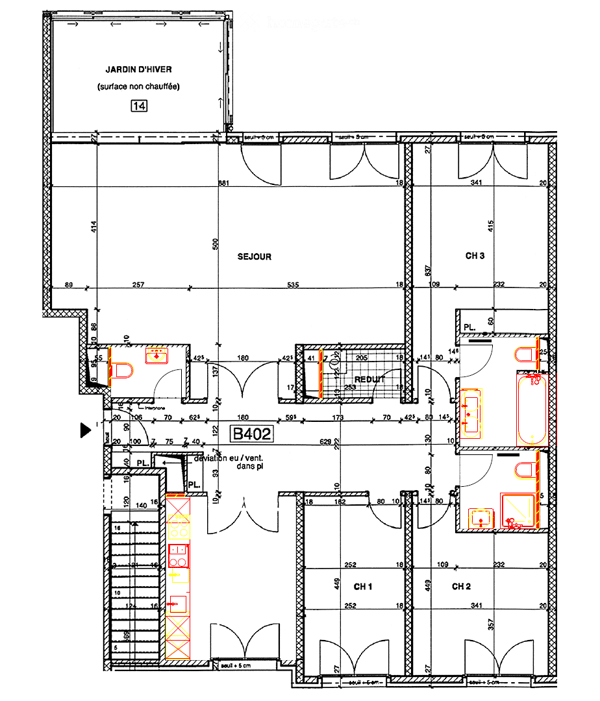 Spacious 6.5-Room Ground Floor Apartment with Private Garden and Terrace 47
