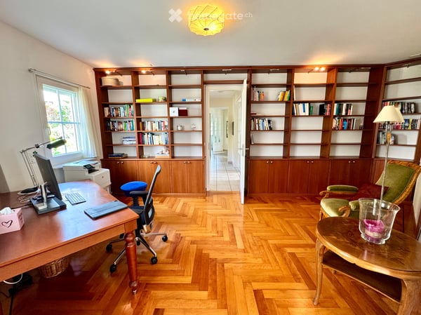 Repräsentatives 7.5 Zimmer Einfamilienhaus mit aussergewöhnlichem Platzangebot 16