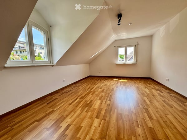 Repräsentatives 7.5 Zimmer Einfamilienhaus mit aussergewöhnlichem Platzangebot 21