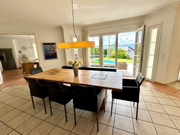 Repräsentatives 7.5 Zimmer Einfamilienhaus mit aussergewöhnlichem Platzangebot 12