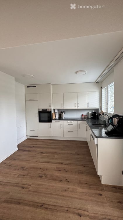 Charmante 3.5-Zimmer-Dachwohnung in Inwil 3