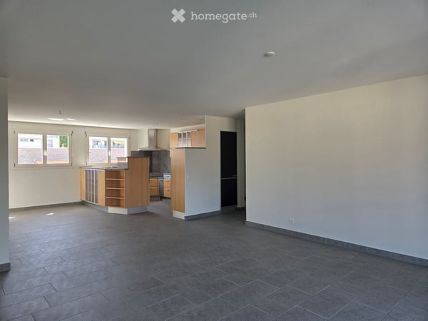 Familienfreundliche 4.5-Zimmer-Wohnung mit grossem Balkon - Einziehen und wohlfühlen 3