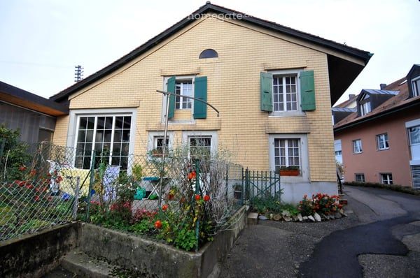 Maison villageoise à rénover de 5 pièces à Denens.