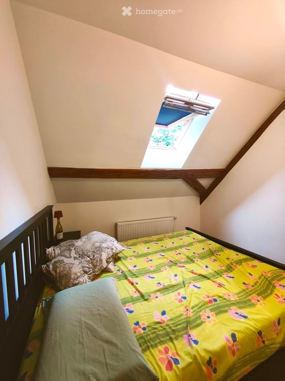 Charmante 2.5-Zimmer-Dachwohnung in Döttingen 5