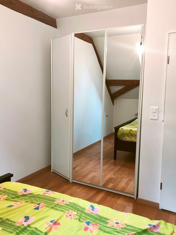 Charmante 2.5-Zimmer-Dachwohnung in Döttingen 6