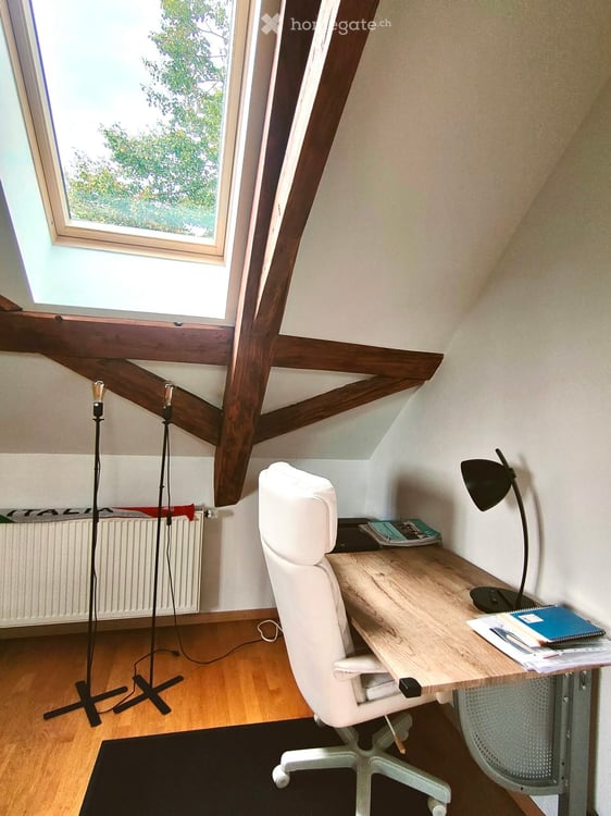 Charmante 2.5-Zimmer-Dachwohnung in Döttingen 12