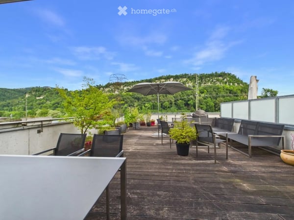 Einzigartige  3.5-Zimmer-Maisonette-Wohnung mit herrlicher Aussicht in Duggingen