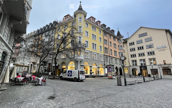 Moderne Dachwohnung mit Terrasse 1