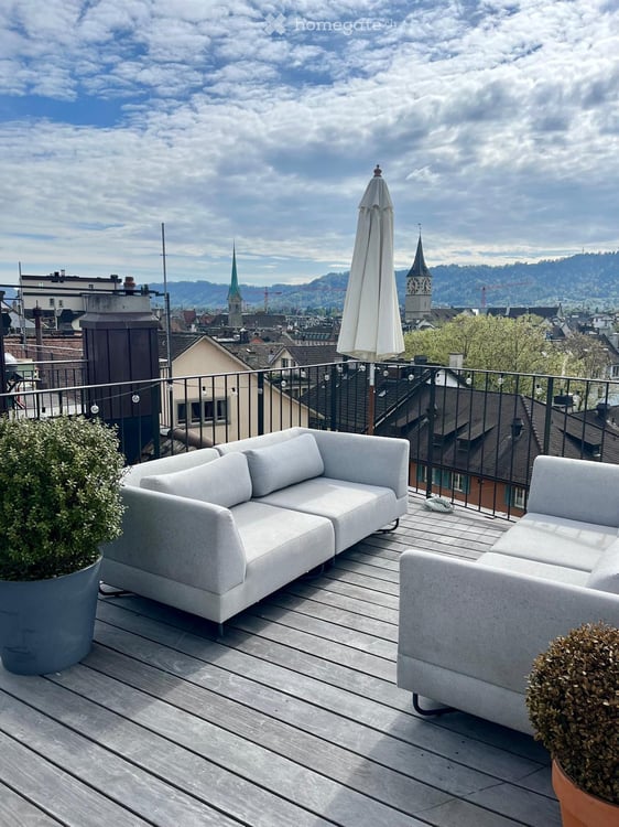 Moderne Dachwohnung mit Terrasse 10