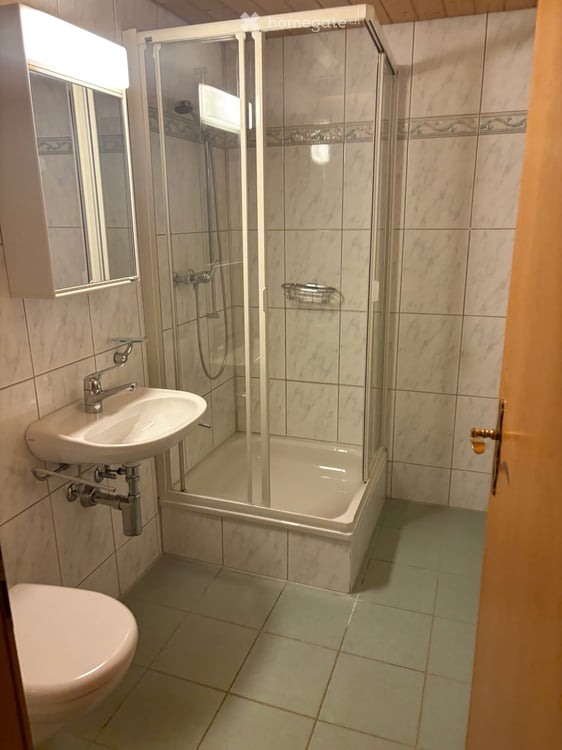 4.5-Zimmer-Dachwohnung mit Berg- und Seesicht in Greppen 4