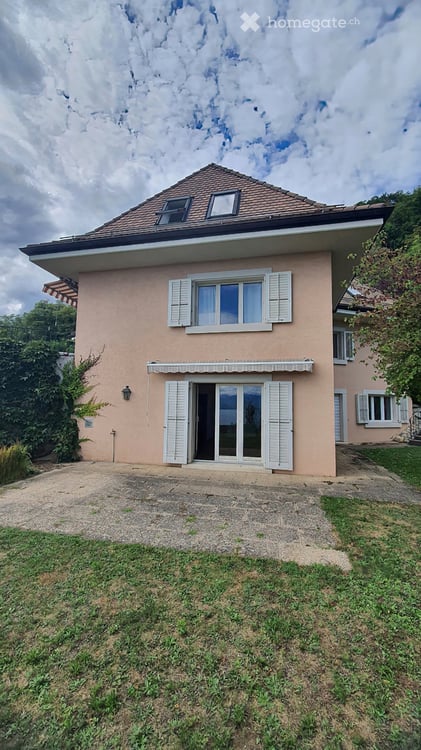 Appartement indépendant à Mont-sur-Rolle 2