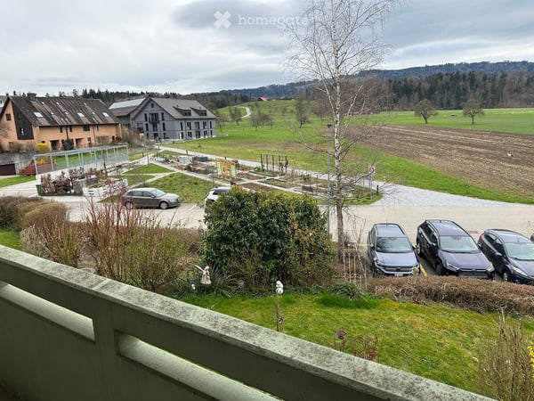 Charmante 4.5-Zimmer-Wohnung mit schöner Aussicht in Mönchaltorf 8