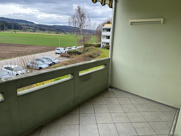 Charmante 4.5-Zimmer-Wohnung mit schöner Aussicht in Mönchaltorf 7