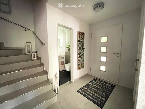 Grosszügiges 5.5-Zimmer-Doppeleinfamilienhaus mit schönem Garten 9