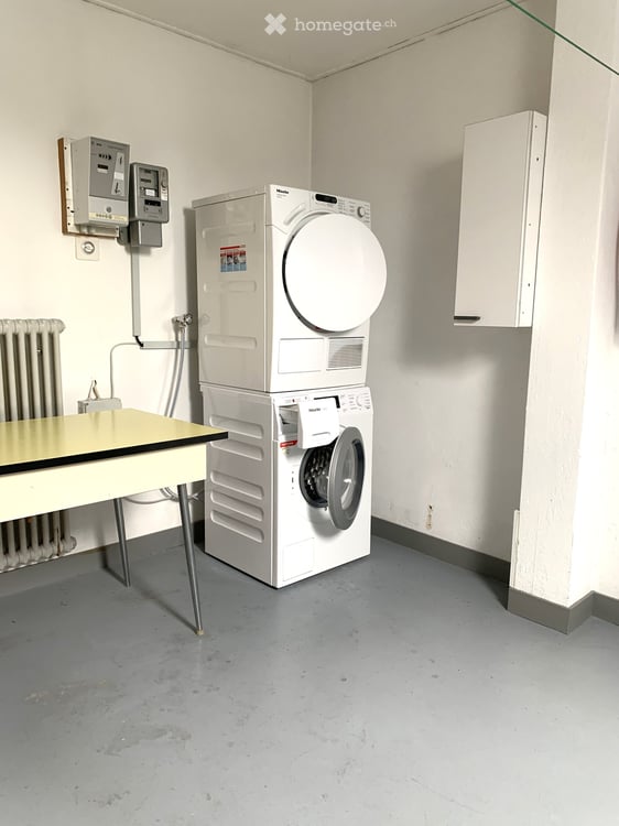 Grosse 3.5-Zimmer-Dachwohnung mit Cheminée in Altstadt von Laufen 9