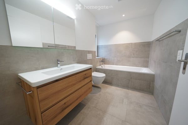 Willkommen in Ihrem neuen Zuhause – mitten in Dürnten, ländlich, aber doch zentral! 2