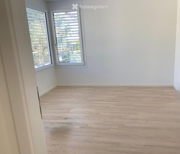 Bel appartement lumineux de 3,5 pièces avec balcon à Saint-Sulpice 3
