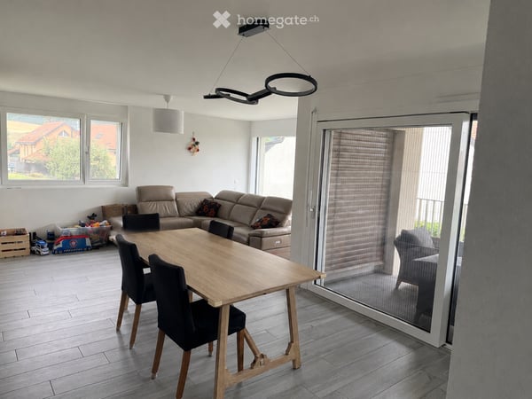 Lumineux appartement de 4.5 pièces à Marchissy
