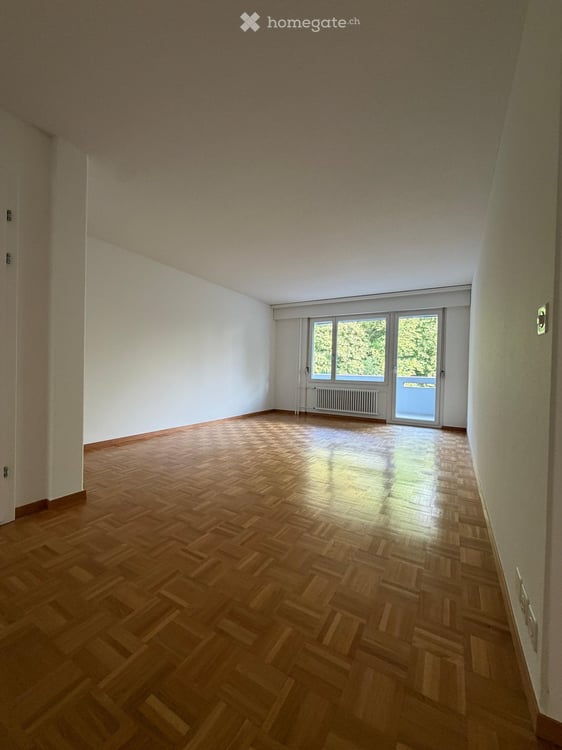 Frisch renovierte 3-Zimmer-Wohnung mit Balkon, ruhige Lage – am Waldrand in Benglen 4