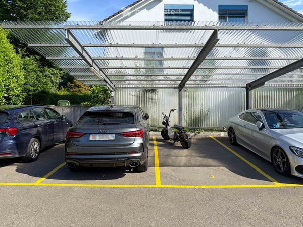 Exklusive 4.5-Zimmer-Gartenwohnung mit vier Parkplätzen, Cheminée und Sauna 18