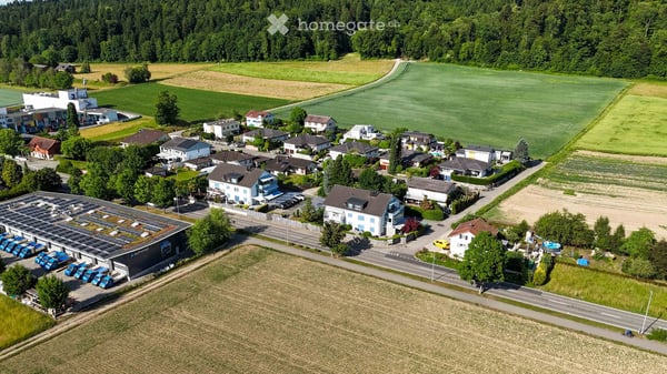 Exklusive 4.5-Zimmer-Gartenwohnung mit vier Parkplätzen, Cheminée und Sauna 19