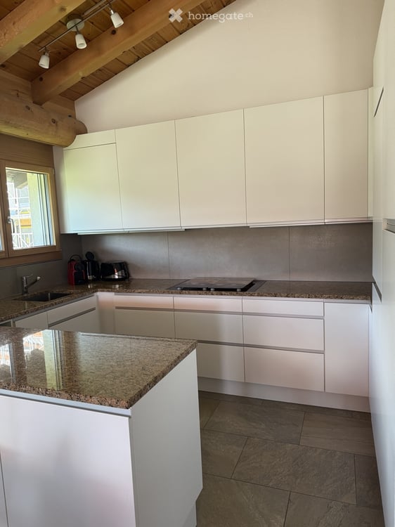 Schöne 4.5-Zimmer-Dachwohnung in Flims – möbliert ab 1. Dezember 2026 2
