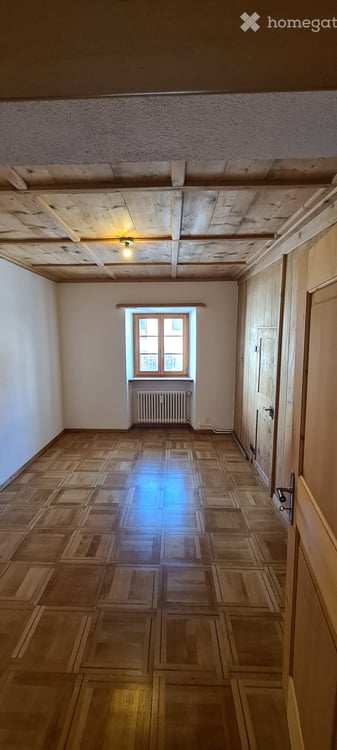 Gemütliche 2.5-Zimmer-Wohnung in Sent, Graubünden 2