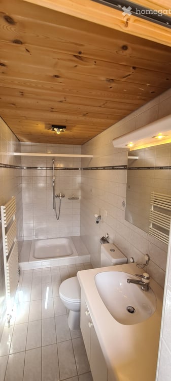 Gemütliche 2.5-Zimmer-Wohnung in Sent, Graubünden 4