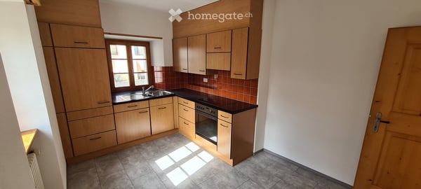 Gemütliche 2.5-Zimmer-Wohnung in Sent, Graubünden 3