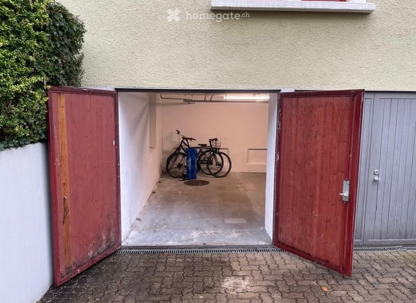 Pakeplatz in Zürich 2