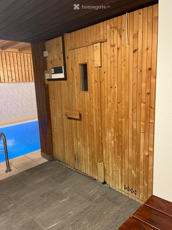 Charmante, sonnige 2.5-Zimmer-Wohnung in Disentis/Mustér mit direktem Zugang zur Skipiste 18