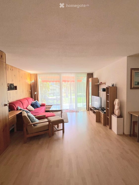 Charmante, sonnige 2.5-Zimmer-Wohnung in Disentis/Mustér mit direktem Zugang zur Skipiste 2