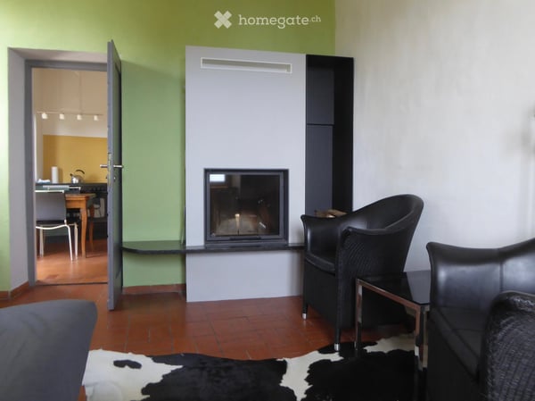 Möblierte 2.5-Zimmer-Wohnung mit Seeblick in Muralto 3
