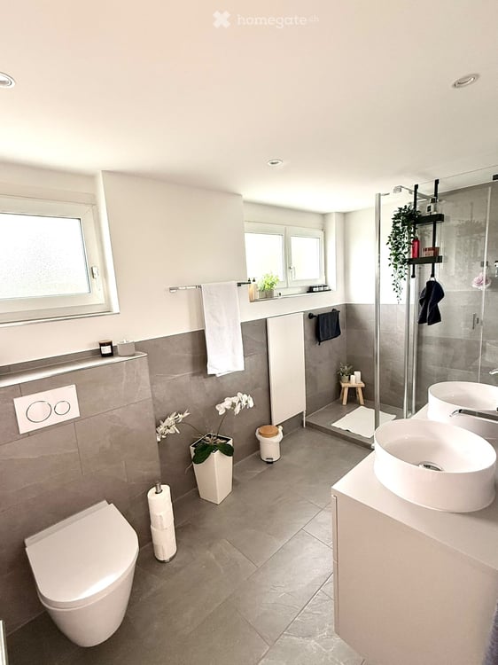 Modernisiertes 5.5-Zimmer-Reiheneckhaus mit grosszügigem Garten & Weitsicht 5