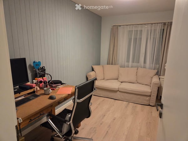 Charmante 6.5-Zimmer-Dachwohnung mit Aussicht in Thalwil; BEFRISTET 6-9 Monate 7